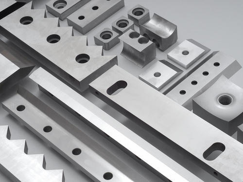 fabricacion couteaux industriel pour le secteur du recyclage